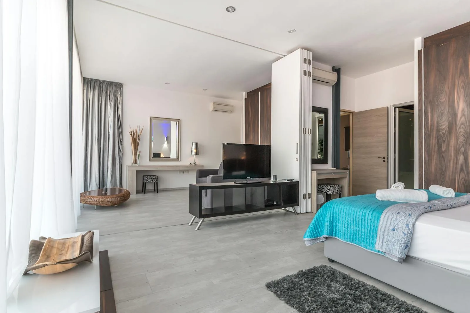 Contemporary interior design — Doyenne