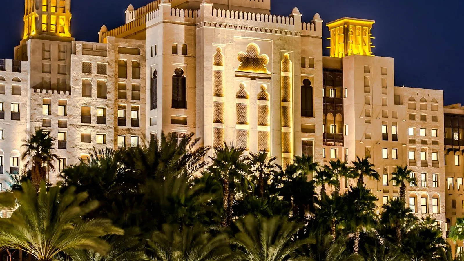 Innenarchitektur für Hotels & Restaurants: Worauf Investoren 2026 achten